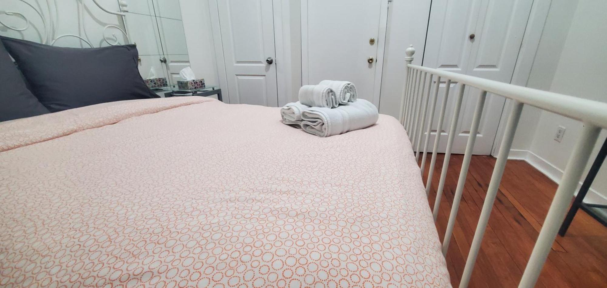 Вилла Heart Of Mtr For Memorable Experience 7Minmetro 2 Backyard Fully Equipped Монреаль Экстерьер фото
